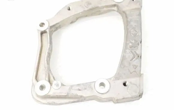 Opel Corsa F A/C compressor mount bracket 9826641380