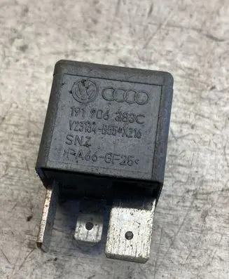Volkswagen PASSAT B5.5 Other relay 191906383c
