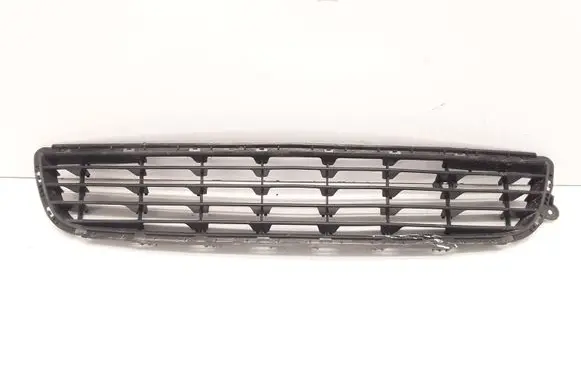 Opel Zafira B Front bumper lower grill 13124978