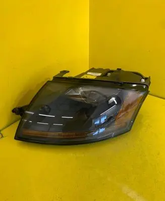 Audi TT Mk1 Headlight/headlamp 8N0941003BF