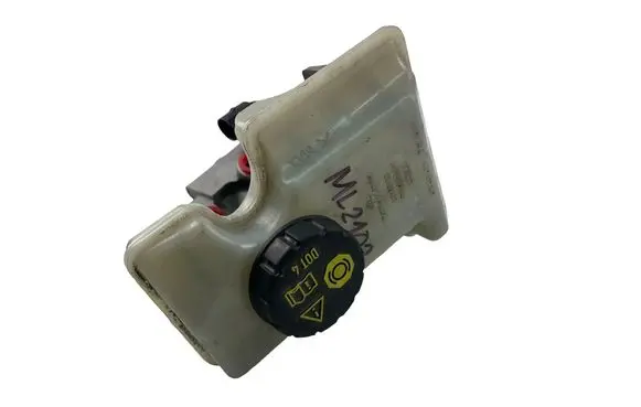 Volkswagen Golf VII Master brake cylinder 5Q1611301