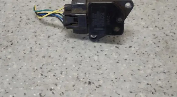 Toyota Corolla E120 E130 Mass air flow meter