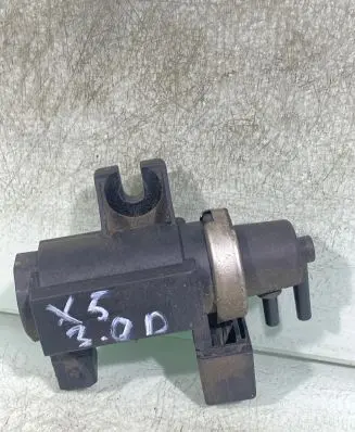 BMW X5 E53 Turbo solenoid valve 72279600 2247906