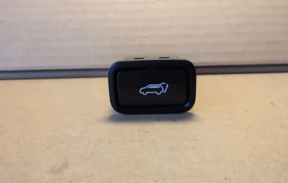 KIA Pro Cee'd III Tailgate/boot open switch button 299185059