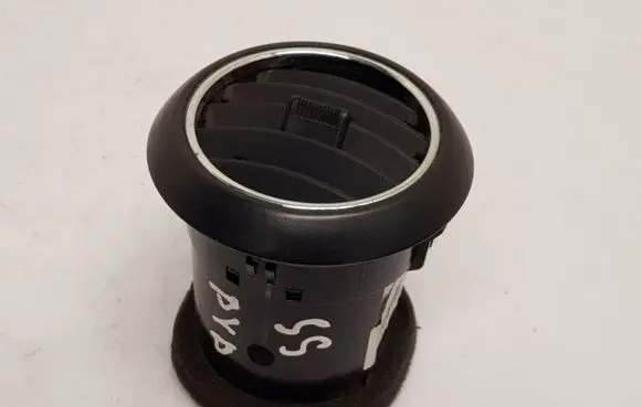 SsangYong Actyon sports I Dash center air vent grill 6962031000 6961031000