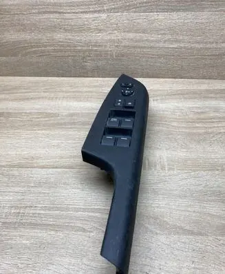 Honda CR-V Electric window control switch 8359110JAA011