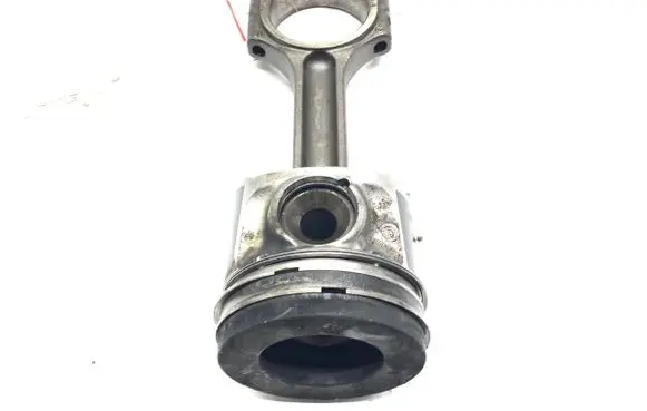 Renault Master III Piston with connecting rod 