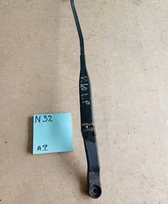 Volvo S40, V40 Front wiper blade arm 59898989
