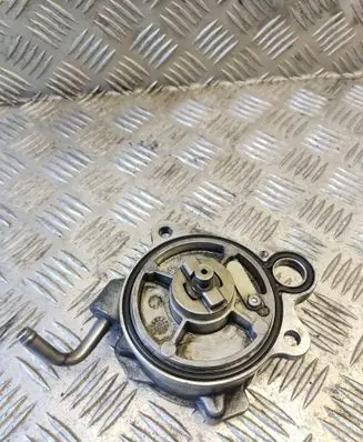 Toyota Corolla E120 E130 Vacuum pump 01100585