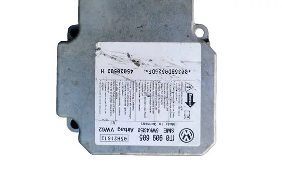 Volkswagen Touran I Airbag control unit/module 1T0909605 5WK43150 05H21S12