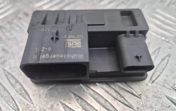 BMW 7 F01 F02 F03 F04 Glow plug pre-heat relay 8519472 141115 0522140104