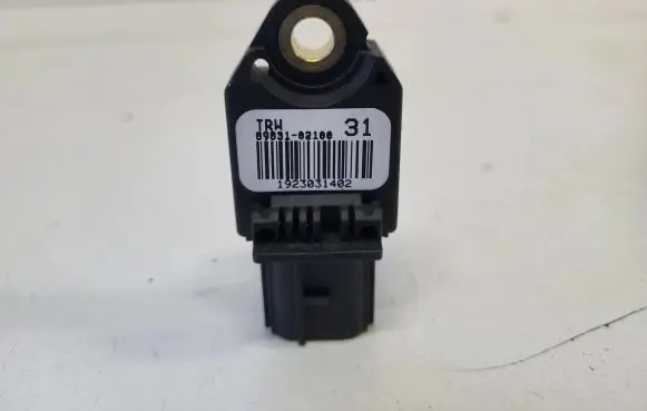 Toyota Verso Airbag deployment crash/impact sensor 8983102100