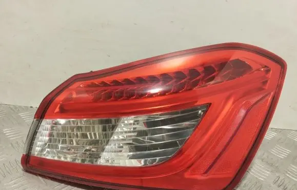 Maserati Ghibli Rear/tail lights 06700084810