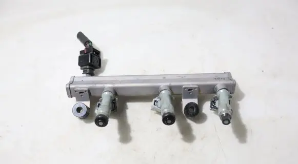 Peugeot 108 Fuel main line pipe