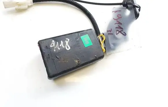 KIA Ceed Front seatbelt buckle 20140528 20140e21