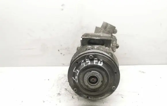 Volkswagen Golf V Air conditioning (A/C) compressor (pump) 1K0820803Q