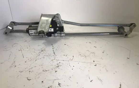 Front wiper linkage and motor