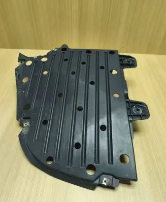 Seat Leon (5F) Rear underbody cover/under tray 5F9825102A