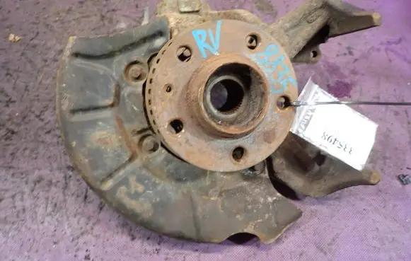 Volkswagen Golf IV Front wheel hub spindle knuckle