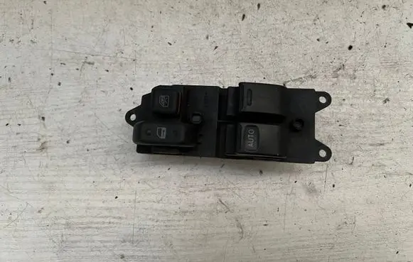 Toyota Corolla E110 Electric window control switch