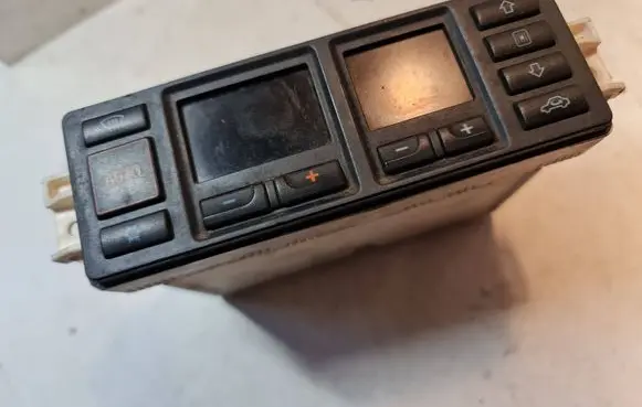 Audi A6 S6 C4 4A Climate control unit 4A0820043H 5HB00650003 D052407