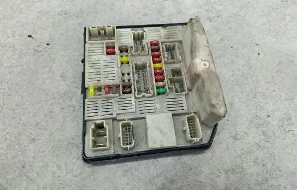 Opel Movano B Central body control module 