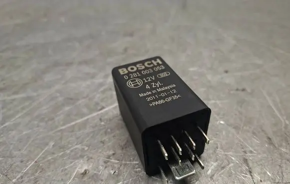 Mitsubishi ASX Other relay 0281003053