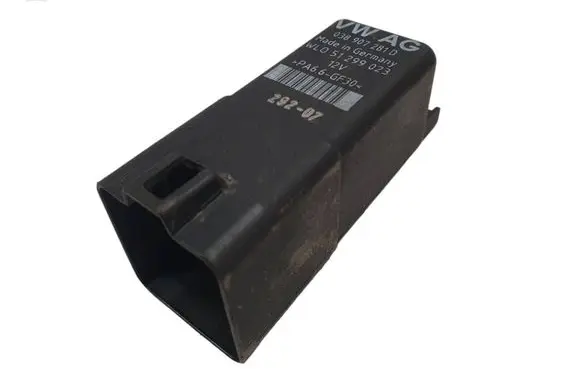Volkswagen Cross Touran I Glow plug pre-heat relay 038907281D
