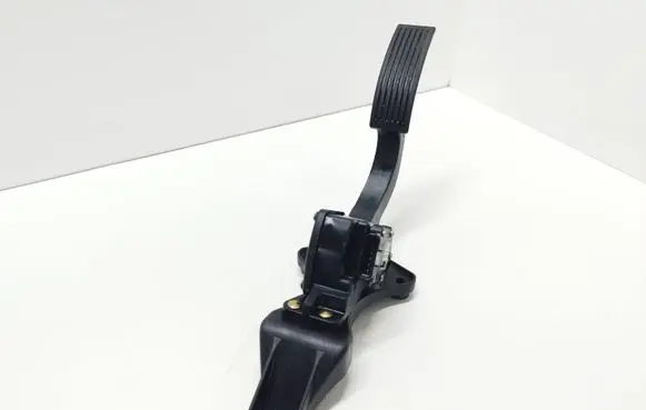 Hyundai Santa Fe Accelerator throttle pedal BDE0472A2B100