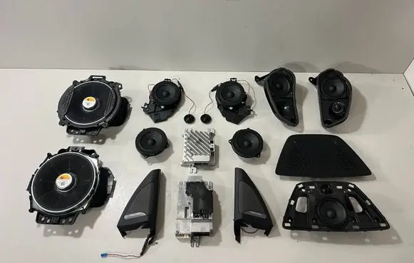 BMW X7 G07 Audio system kit 2622516 6809632