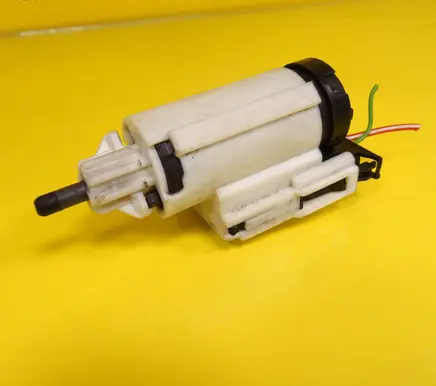 Volkswagen Touran I Brake pedal sensor switch 8E0927189B
