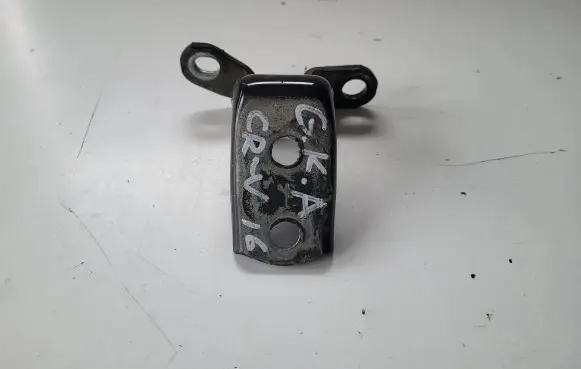 Honda CR-V Rear door lower hinge