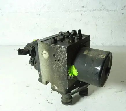Volkswagen PASSAT B6 ABS Pump 3C0614109AE