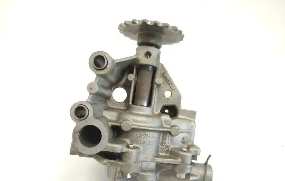 Renault Trafic II (X83) Oil pump 8200345633
