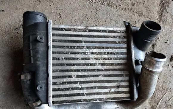 Audi A6 S6 C6 4F Intercooler radiator 4F0145980