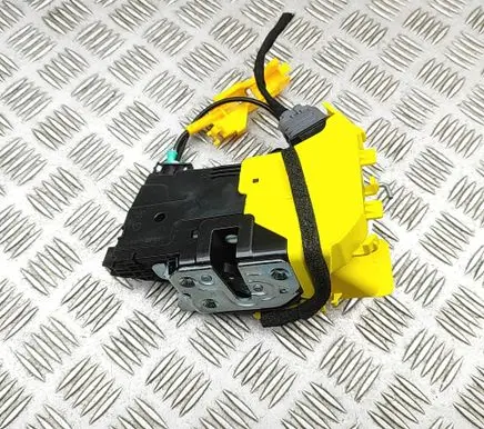 Hyundai Kona I Front door lock 81320DF200