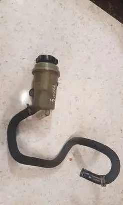 Ford Focus Power steering fluid tank/reservoir 98AG3R700