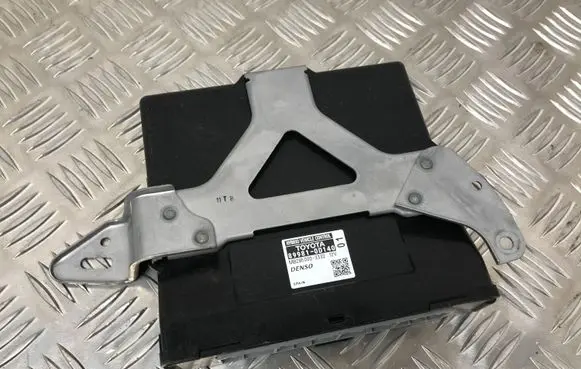 Toyota Yaris Engine control unit/module 899810D140