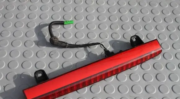 Honda Civic IX Third/center stoplight STANLEY0509236 0509236