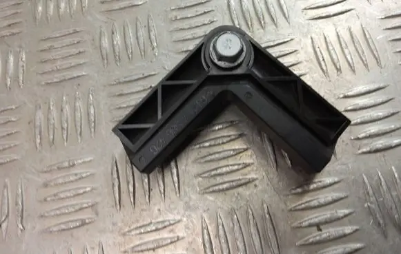 BMW X3 F25 Battery bracket 7586426