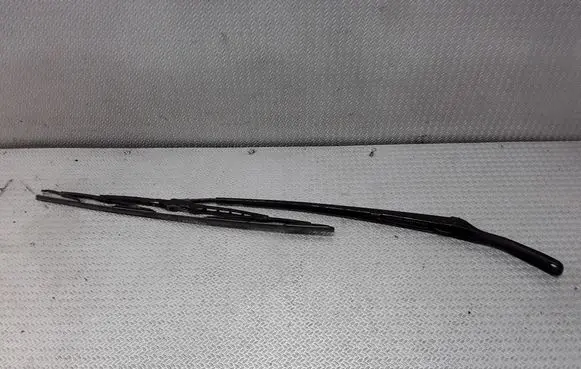 BMW X5 E53 Front wiper blade arm