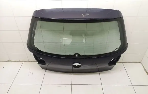 Volkswagen Golf V Tailgate/trunk/boot lid