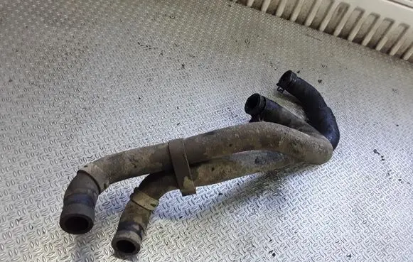 Nissan X-Trail T30 Engine coolant pipe/hose