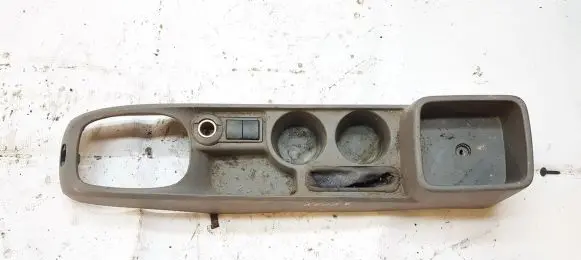 KIA Carens I Cup holder 
