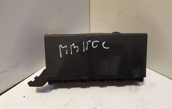 Mercedes-Benz C W202 Light module LCM 5KG00709902 2025420232