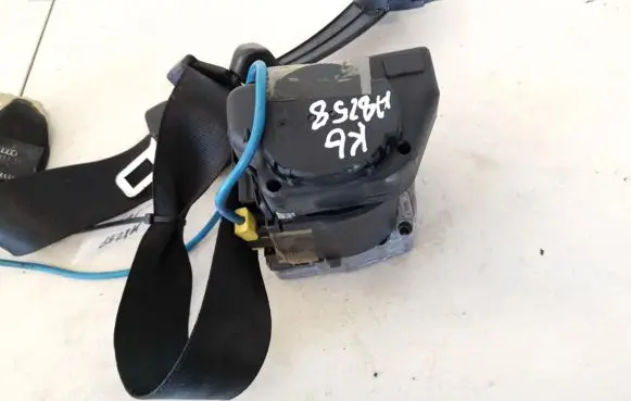 Audi A6 S6 C5 4B Rear seatbelt 4b5857805