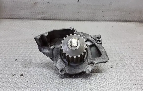 Peugeot 607 Water pump