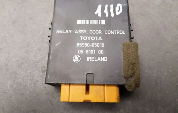 Toyota Avensis T250 Other control units/modules 8598005010 05810100