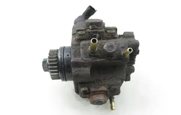 Renault Master III Fuel injection high pressure pump 8200912103 0445010234