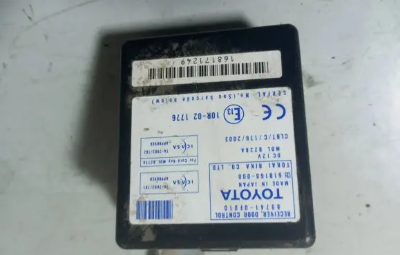 Toyota Corolla Verso AR10 Door control unit/module 897410F010 61B168000